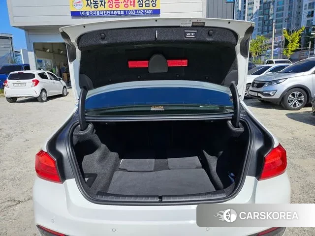 BMW 5 Series (G30) id 3583221 из Кореи 17