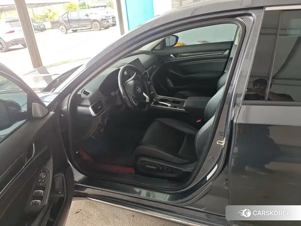 Honda Accord id 4681185 из Китая 7