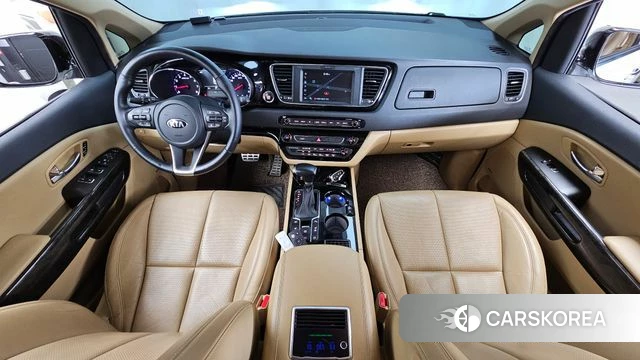 Kia The New Carnival id 4667363 из Кореи 17