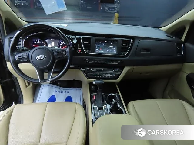 Kia The New Carnival id 3476755 из Кореи 17