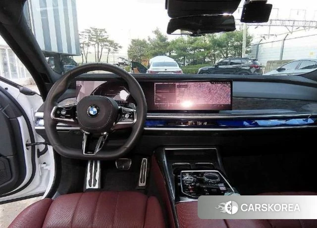 BMW 7 Series (G70) id 3897099 из Кореи 17