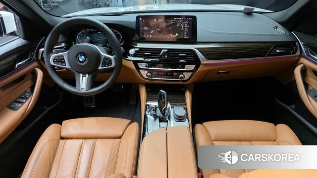 BMW 5 Series (G30) id 3813375 из Кореи 17