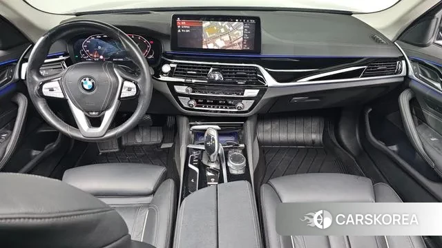 BMW 5 Series (G30) id 3348978 из Кореи 17