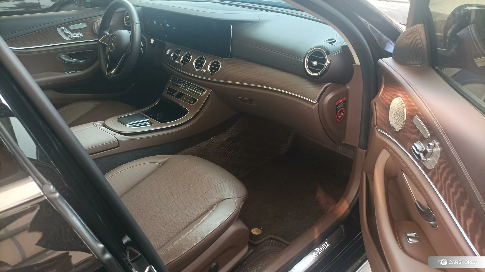 Mercedes-Benz E-class id 4426713 из Китая 14
