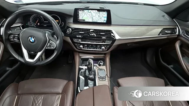 BMW 5 Series (G30) id 3622679 из Кореи 17