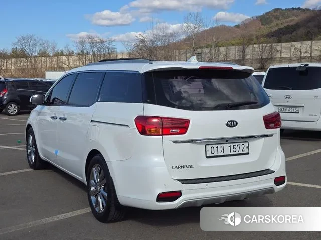 Kia The New Carnival id 3737073 из Кореи 17