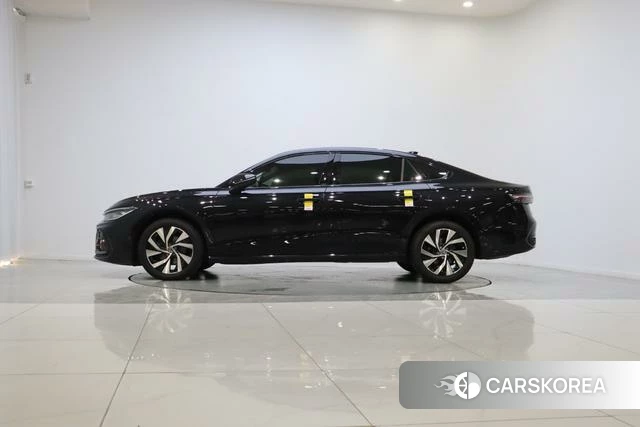 Volkswagen Passat id 4353461 из Китая 17