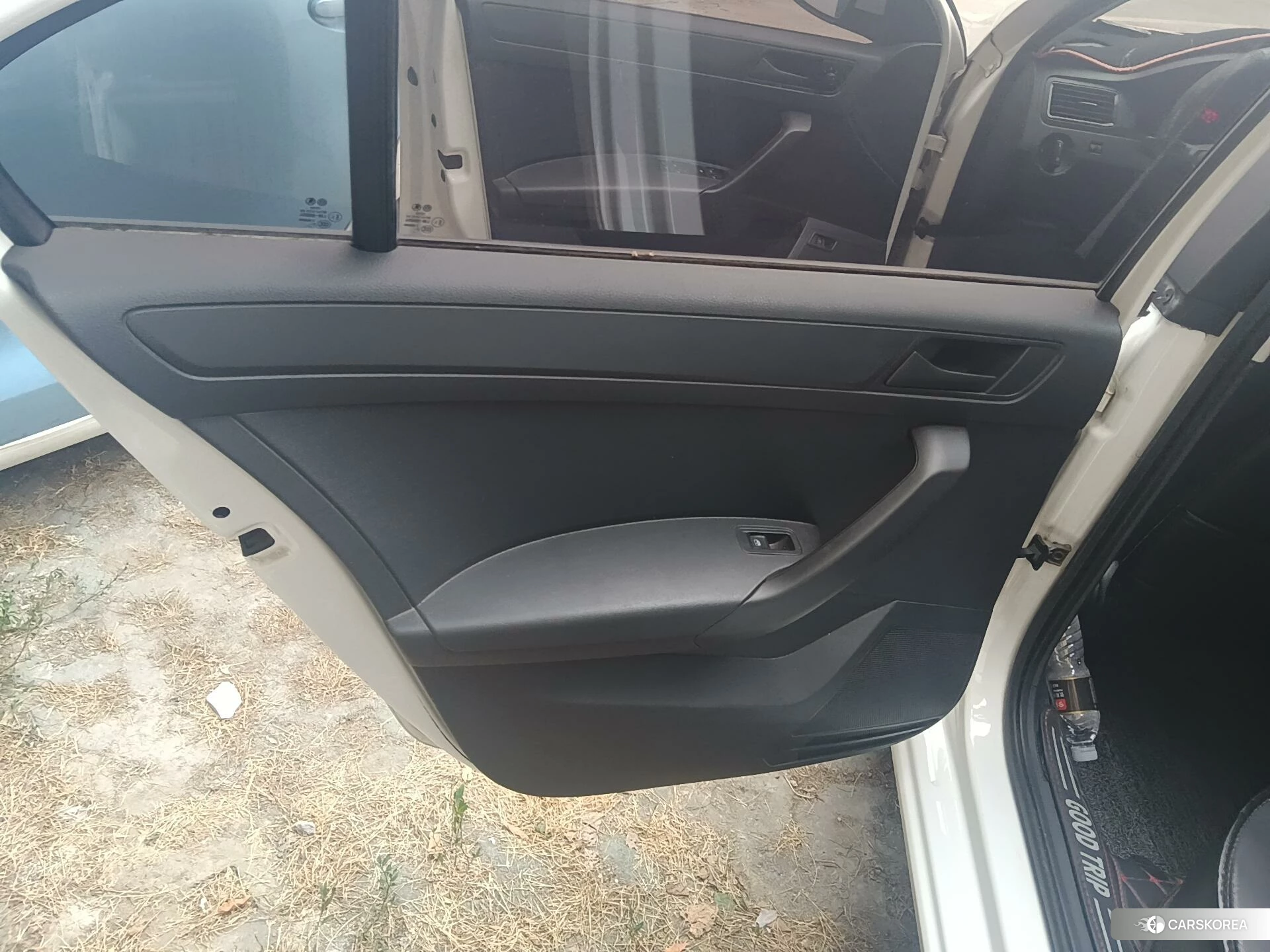 Volkswagen Santana id 4473770 из Китая 18