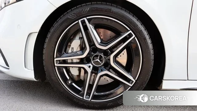 Mercedes-Benz A-Class W177 id 3763943 из Кореи 17