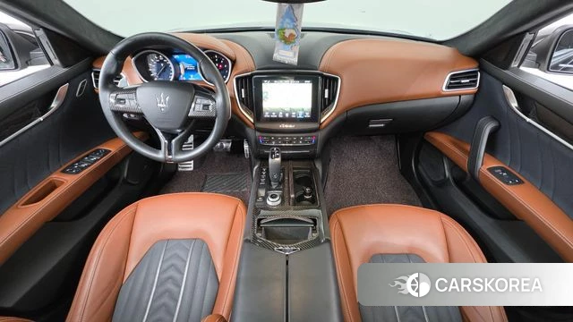 Maserati Ghibli id 4688613 из Кореи 35