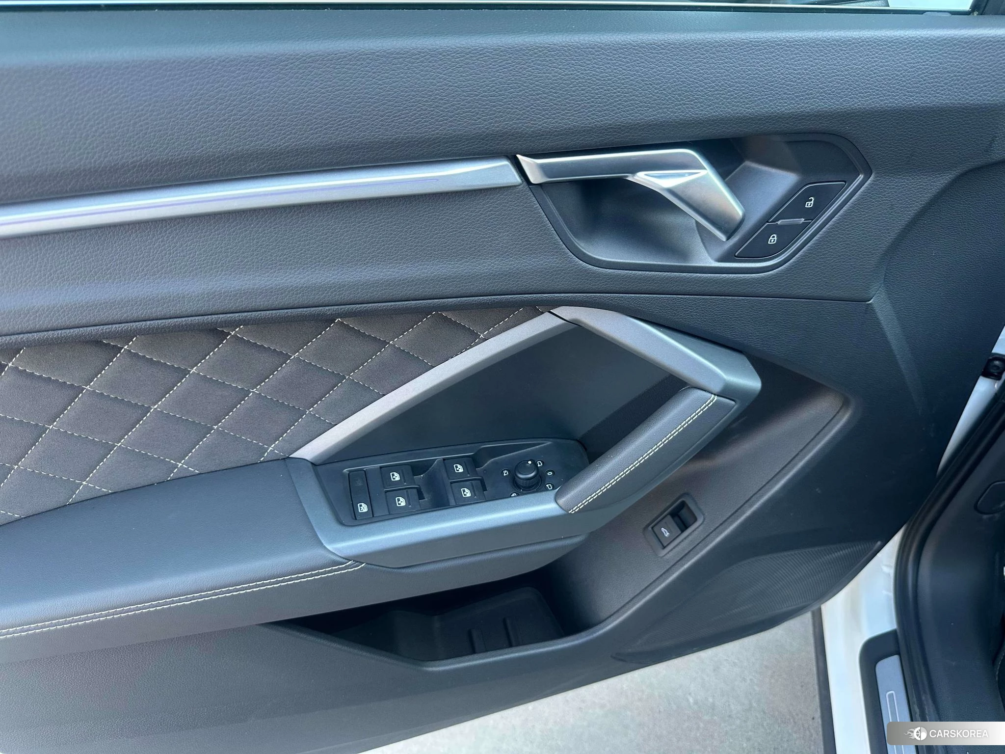 Audi Q3 id 4492734 из Китая 17
