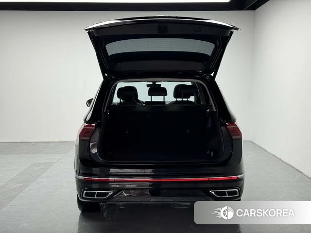 Volkswagen Tiguan L id 4278057 из Китая 17