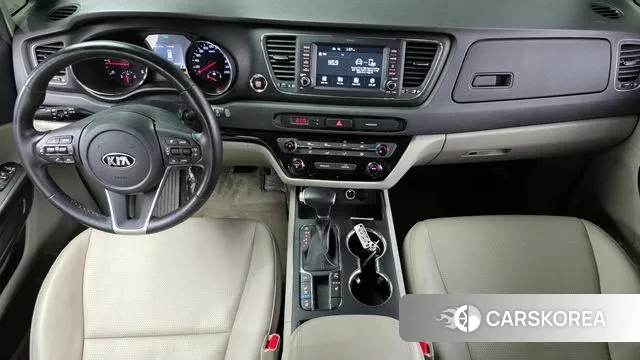 Kia The New Carnival id 3000100 из Кореи 17