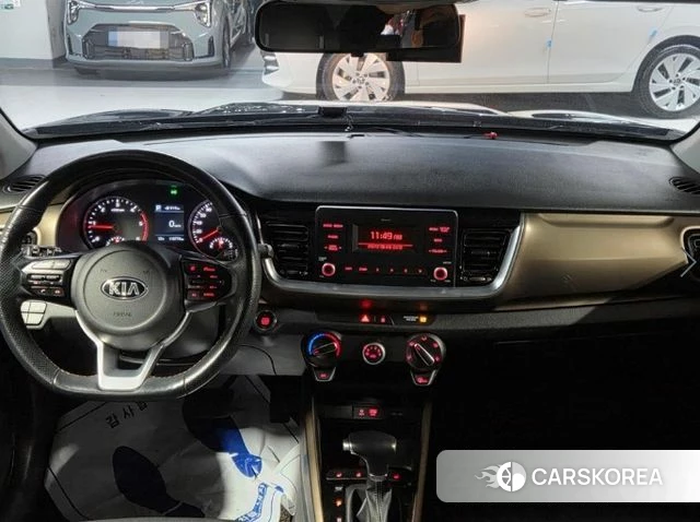 Kia Stonic id 4255228 из Кореи 16