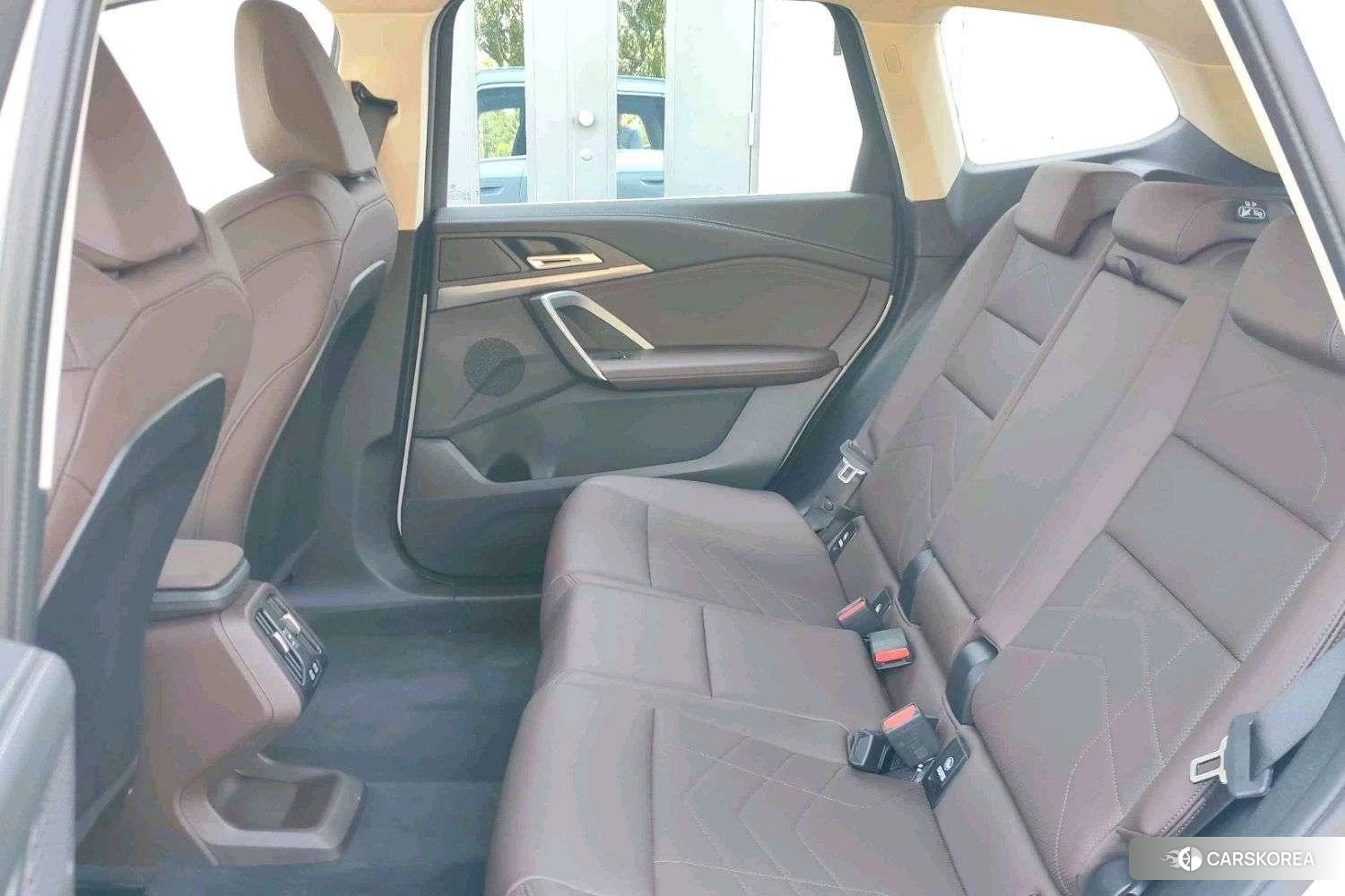 BMW iX1 id 4452845 из Китая 10