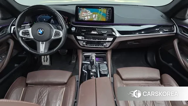 BMW 5 Series (G30) id 3649425 из Кореи 17