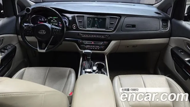 Kia The New Carnival id 2928128 из Кореи 17