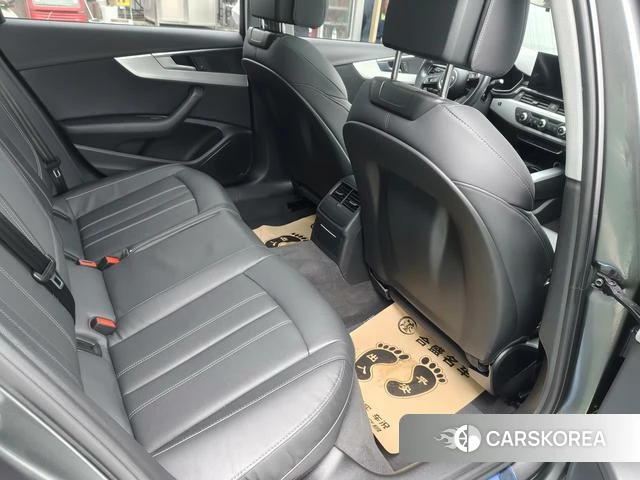 Audi A4L id 4328992 из Китая 20