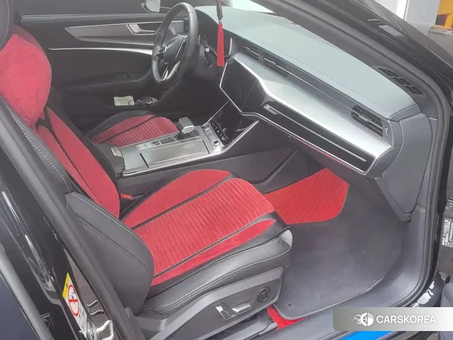 Audi A6L id 4553714 из Китая 13