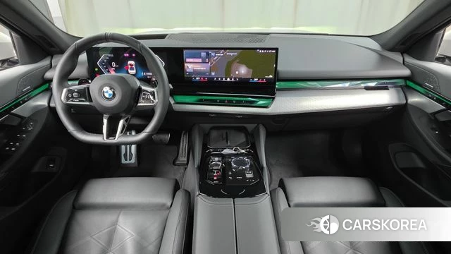 BMW 5 Series (G60) id 3909602 из Кореи 17