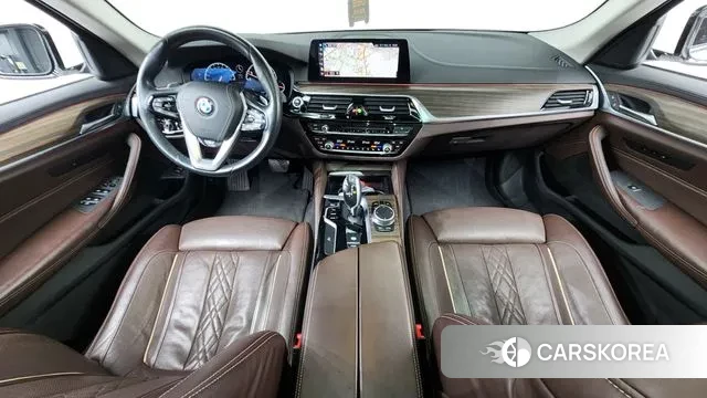 BMW 5 Series (G30) id 3530912 из Кореи 17