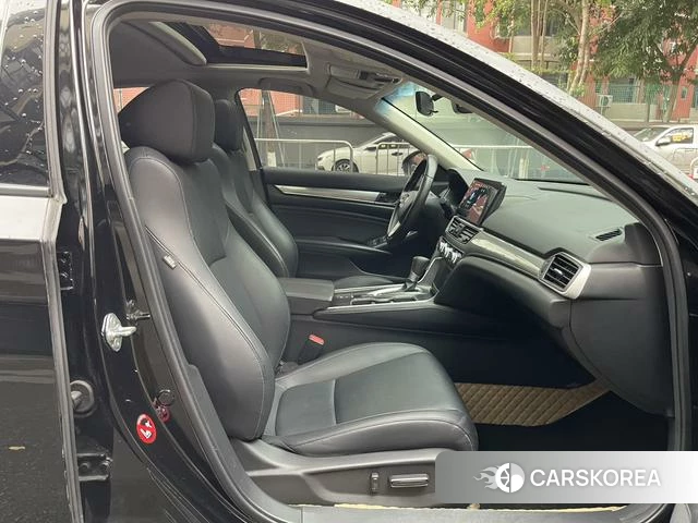 Honda Accord id 4297818 из Китая 14