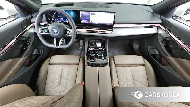 BMW 5 Series (G60) id 4695653 из Кореи 33