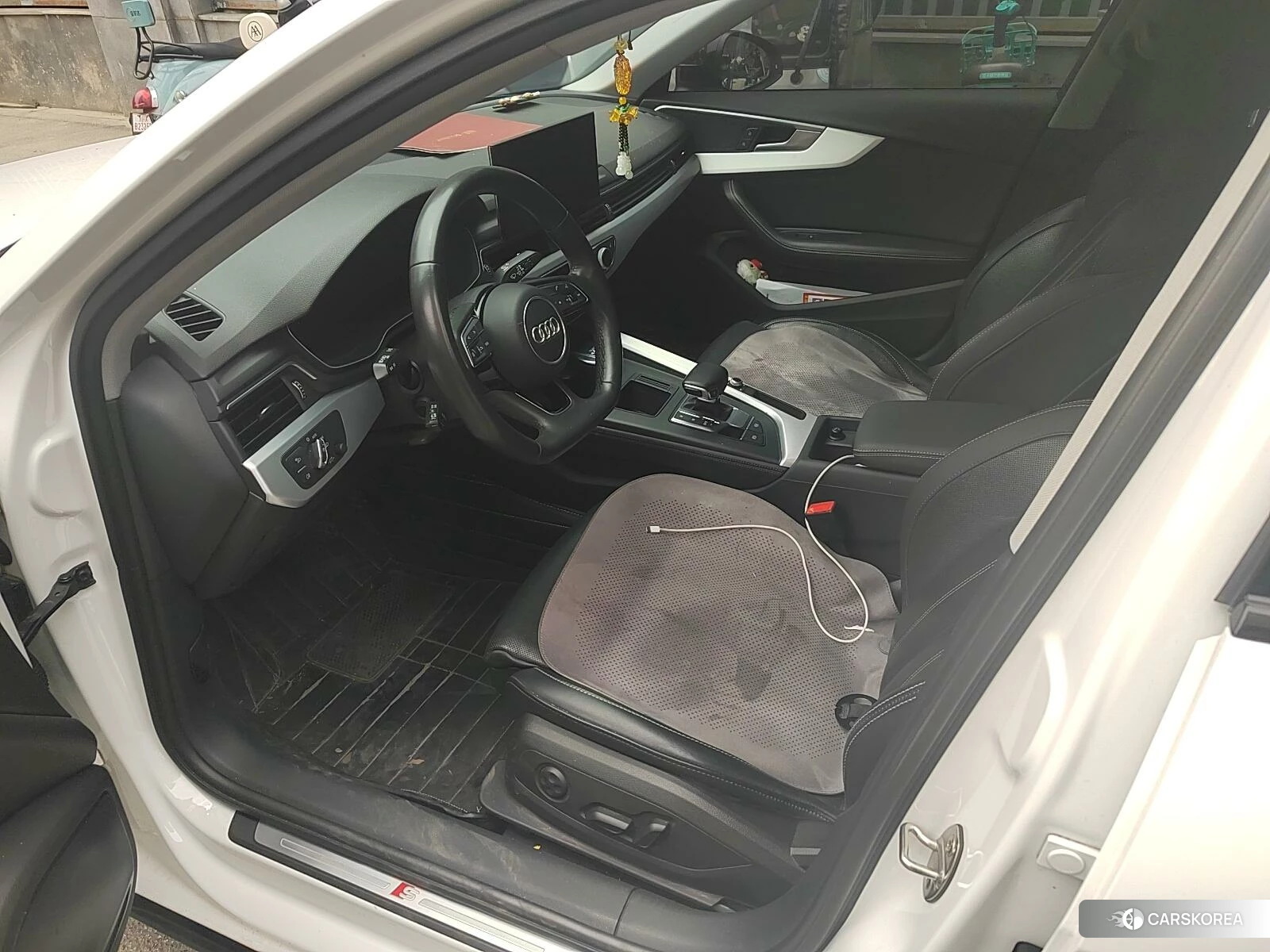 Audi A4L id 4453755 из Китая 15