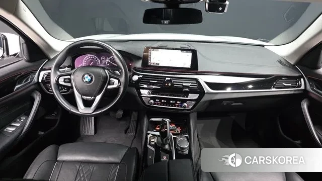 BMW 5 Series (G30) id 3479844 из Кореи 17