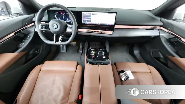 BMW 5 Series (G60) id 3393887 из Кореи 17