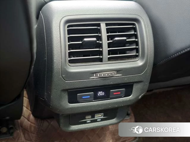 Volkswagen Touran L id 4290593 из Китая 26