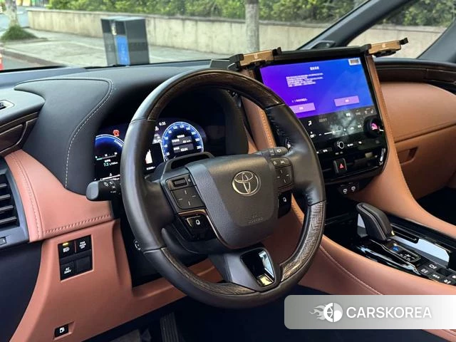 Toyota Elfa id 4276086 из Китая 7