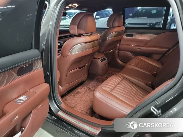 Genesis G90 (RS4) id 3016918 из Кореи 17