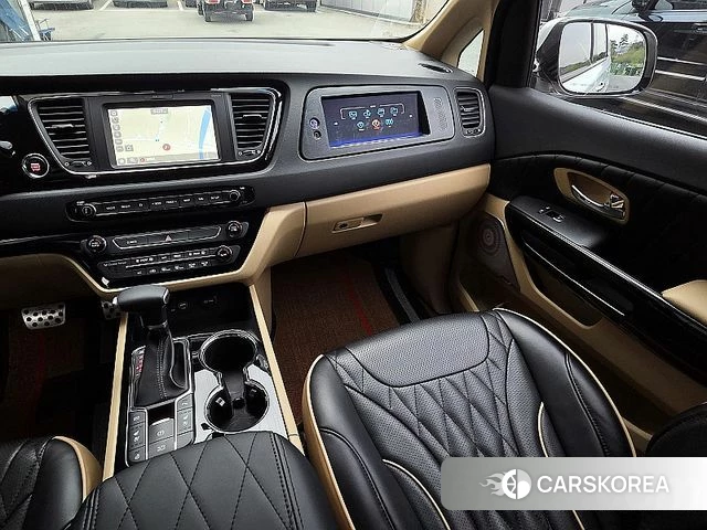 Kia The New Carnival id 3889370 из Кореи 17