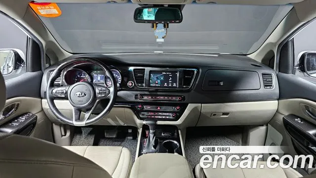 Kia The New Carnival id 2477736 из Кореи 17