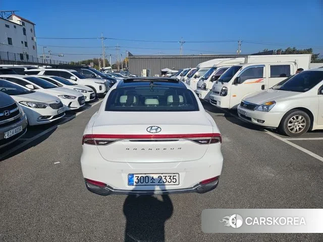 Hyundai The New Grandeur IG Hybrid id 3355080 из Кореи 17