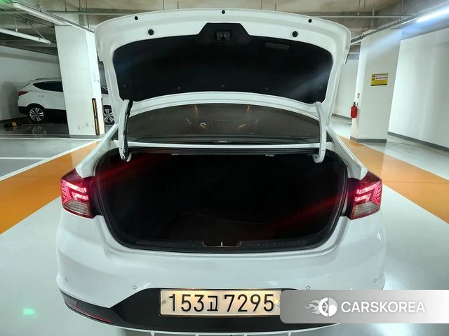 Hyundai The New Avante AD id 4196784 из Кореи 17