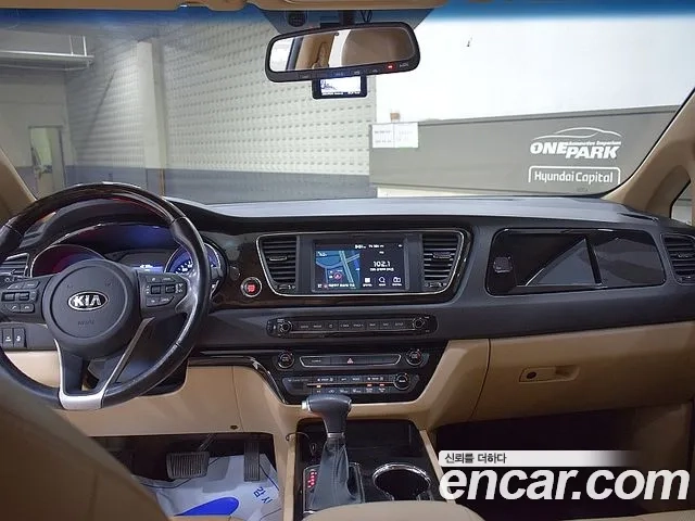 Kia The New Carnival id 2946437 из Кореи 17