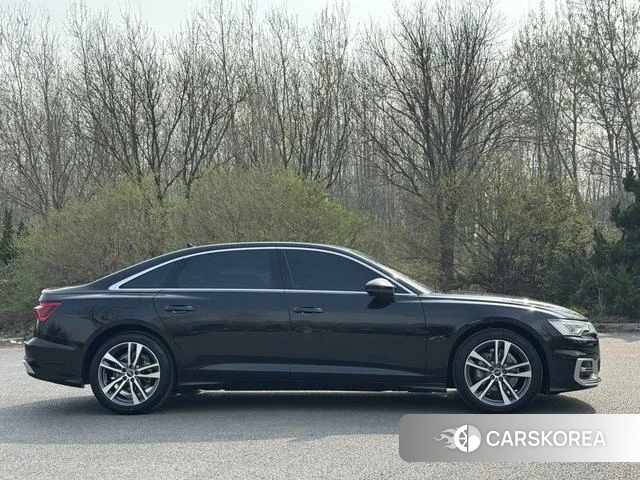 Audi A6L id 4259389 из Китая 23