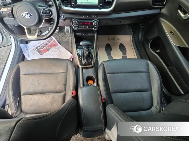 Kia Stonic id 4748330 из Кореи 17