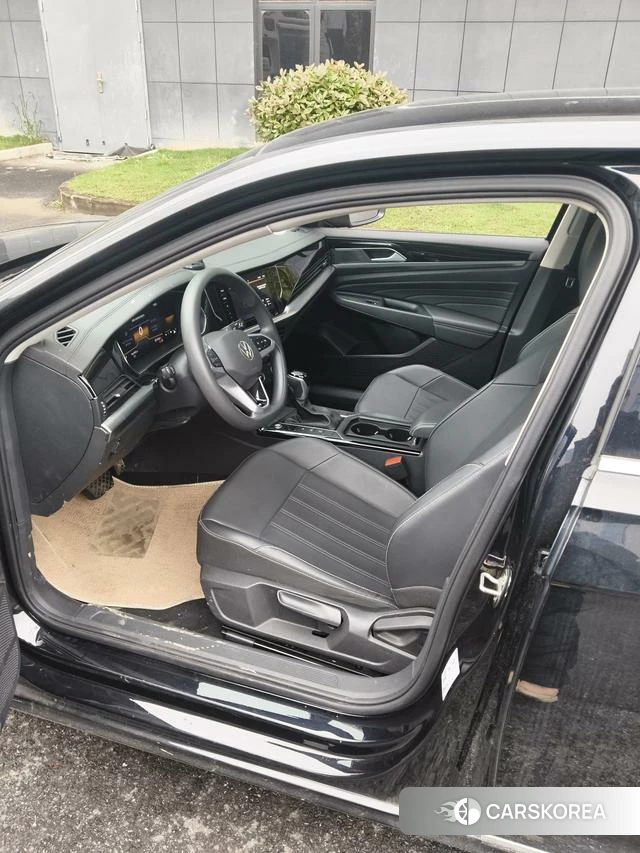 Volkswagen Passat id 4261193 из Китая 7