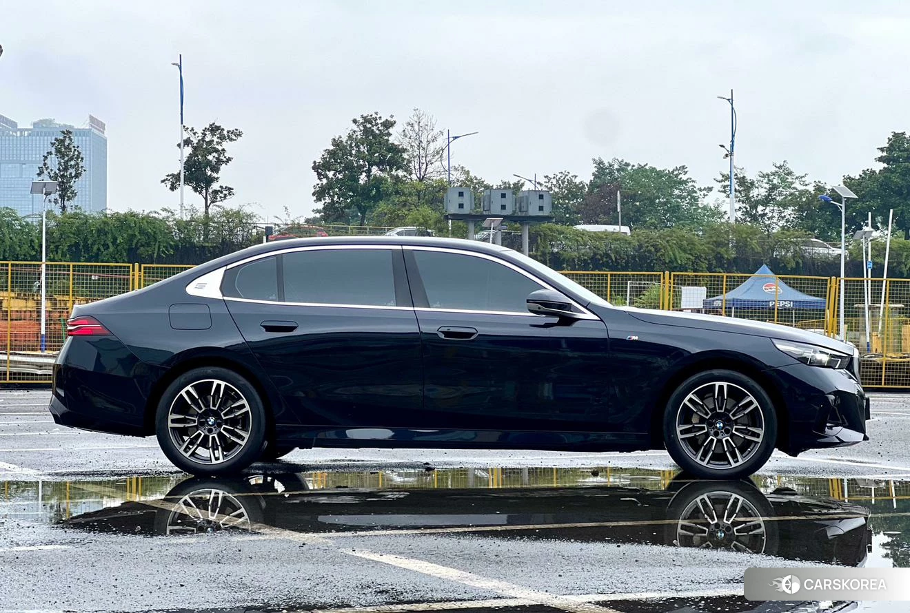 BMW 5 series id 4486367 из Китая 14
