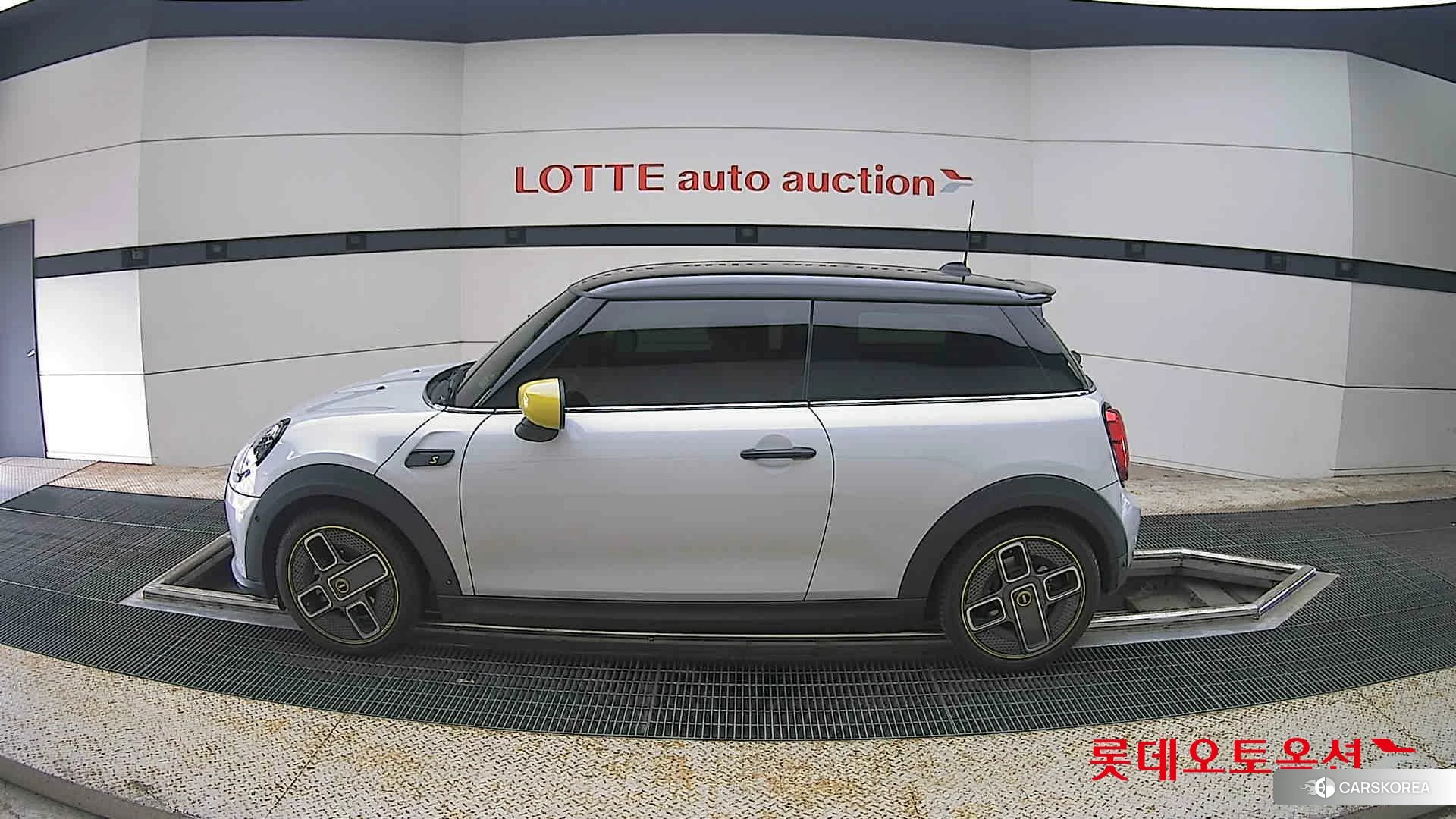 BMW MINI Cooper SE id 4498333 из Кореи 33