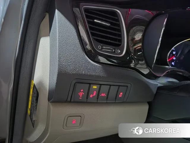 Kia The New Carnival id 3434764 из Кореи 17