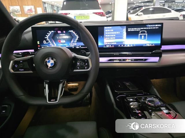 BMW 5 Series (G60) id 4499269 из Кореи 15