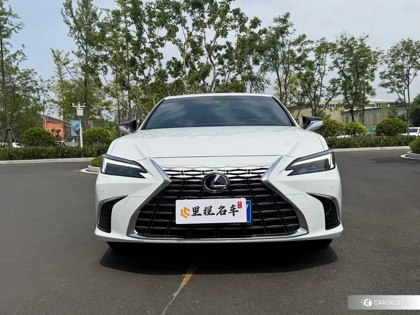 Lexus ES id 4546058 из Китая 15