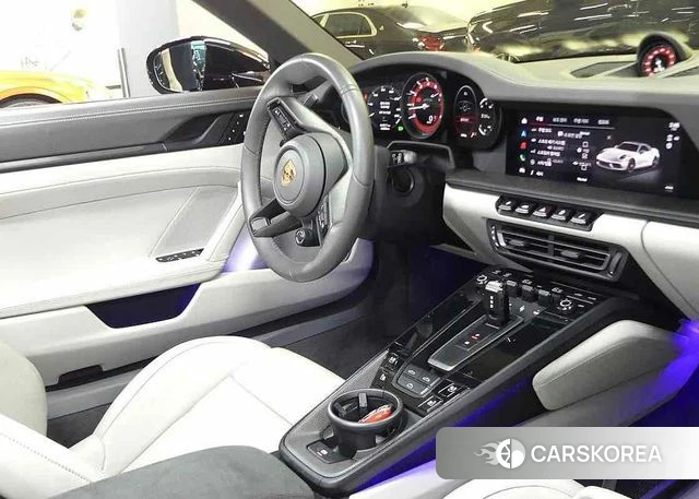 Porsche 911(992) id 4329907 из Кореи 17