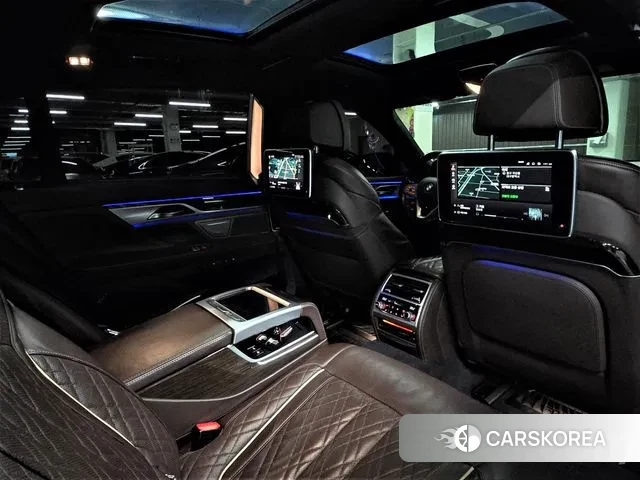 BMW 7 Series (G11) id 3484599 из Кореи 17