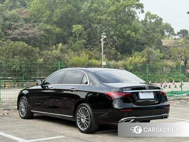 Mercedes-Benz E-class id 4274442 из Китая 9