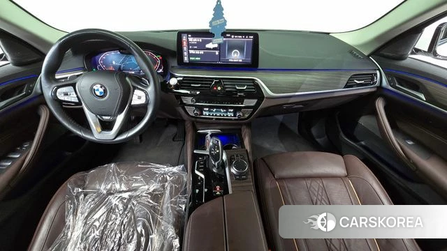 BMW 5 Series (G30) id 4880251 из Кореи 29